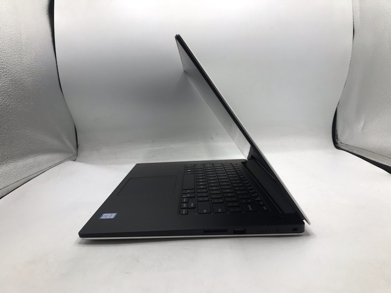 Dell XPS 15 9570 15″- i9 2.90GHz – 32GB RAM – 1TB SSD – Grade D