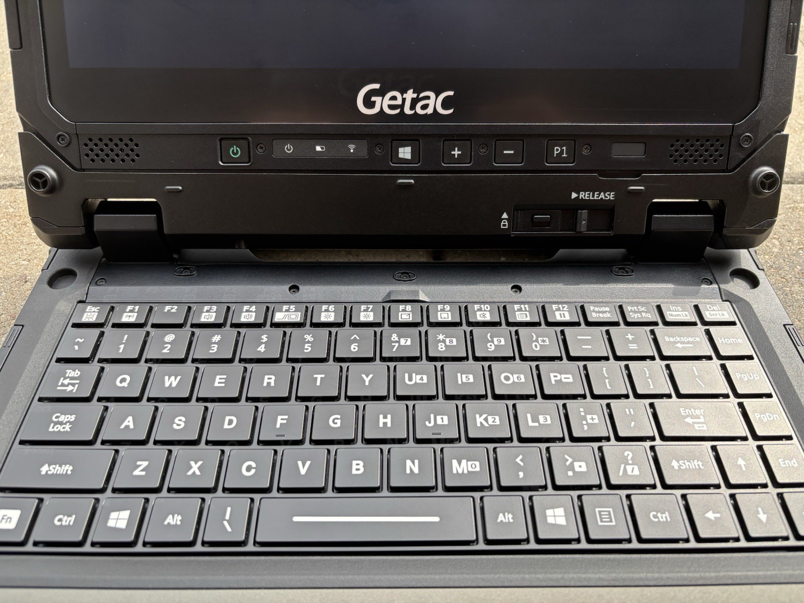 Getac K120 Rugged Toughbook Touch i5-8250U 1.60Ghz 16GB 2TB SSD Win 11 pro 261Hr