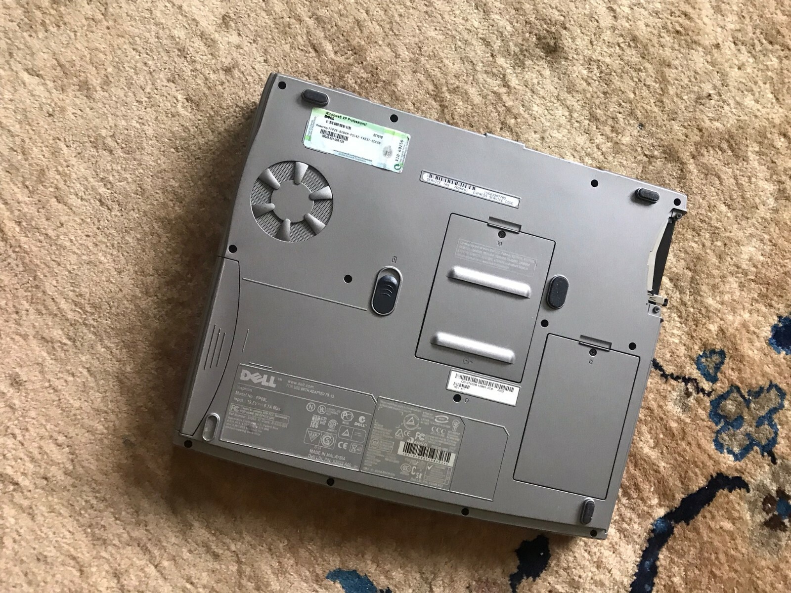 Dell Inspiron Model PP08L No Hard Drive, No power/Charging Cable for Parts Only