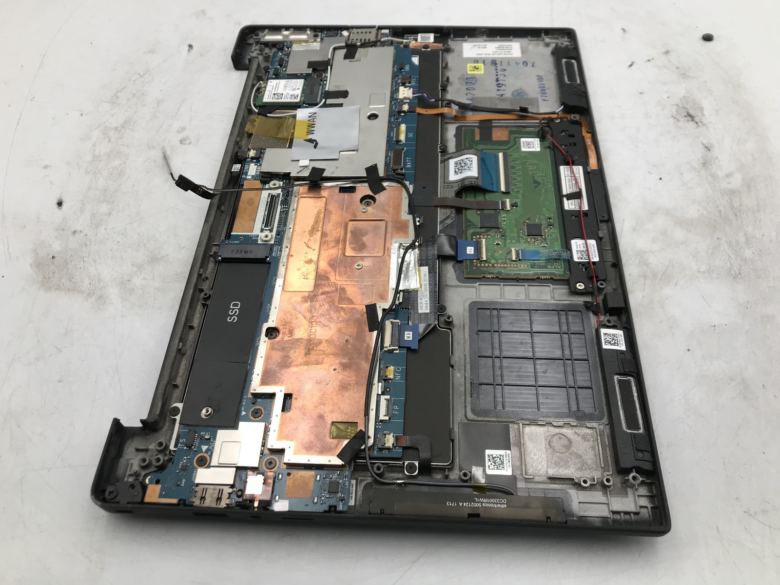 DELL LATITUDE 7370 – FOR PARTS/CORE ONLY – INTEL M3-6Y30 – NO RAM -READ DESC- BB
