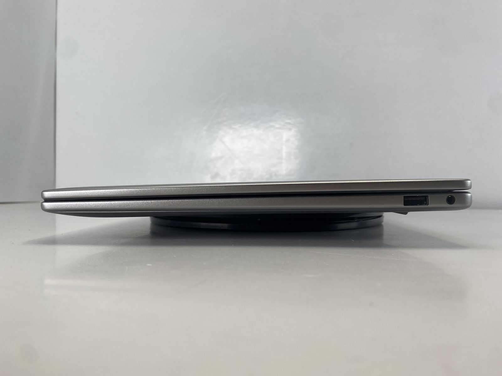 Dell Laptop Latitude Silver 7455 14″ Qualcomm Snapdragon X Elite X1E80100 512GB