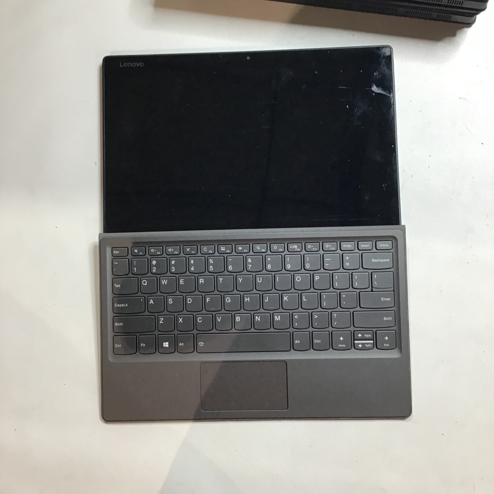 Lenovo MIIX 520 i5-8250U @1.60GHz | 256GB NVME | 8GB RAM | No OS | Lot of 6