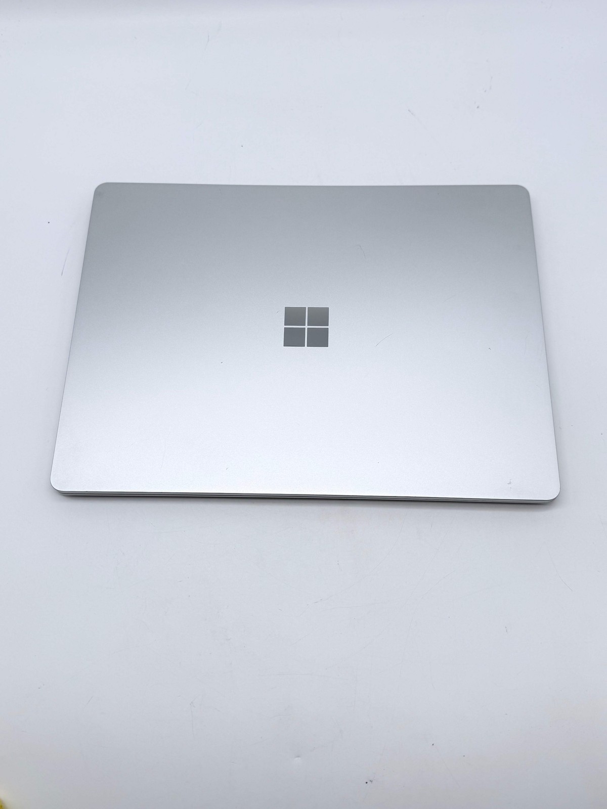 2020 Microsoft Surface Go 1943 12.4″ 4GB RAM 64GB Gray For Parts