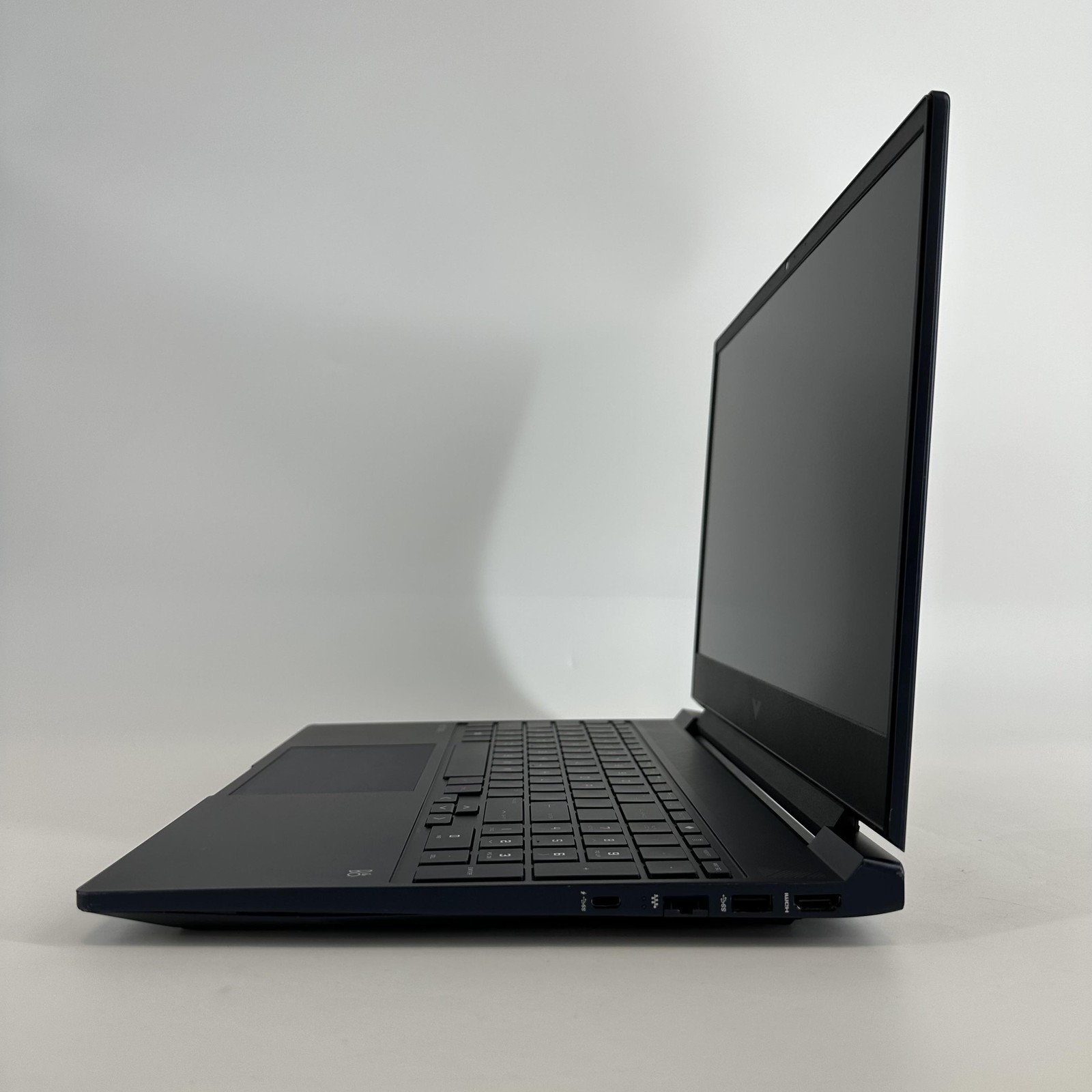 HP Victus 15 144Hz FHD 2.1 GHz i5-13420H 8GB 512GB SSD RTX 3050 Good