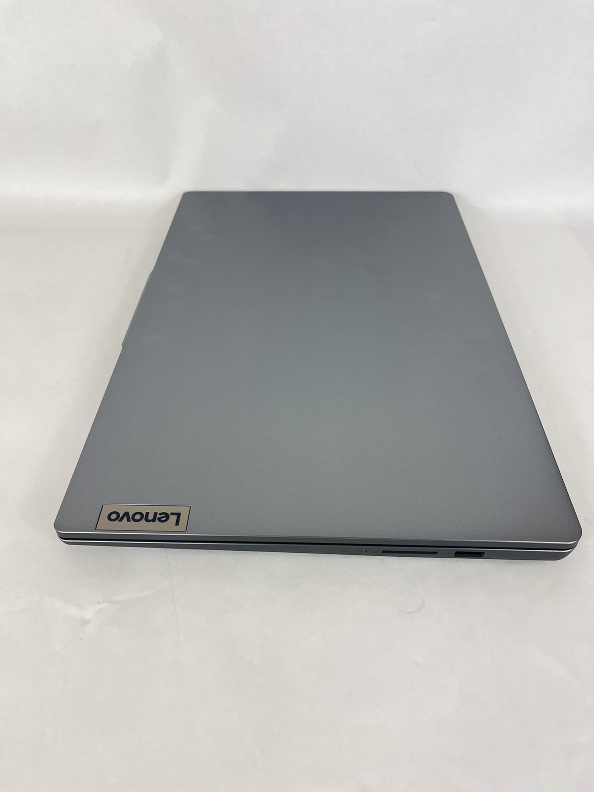 Ideapad Slim 3 15IRU9 15.6in FHD Intel Core 5 120U 1.4GHz 8GB RAM 256GB SSD
