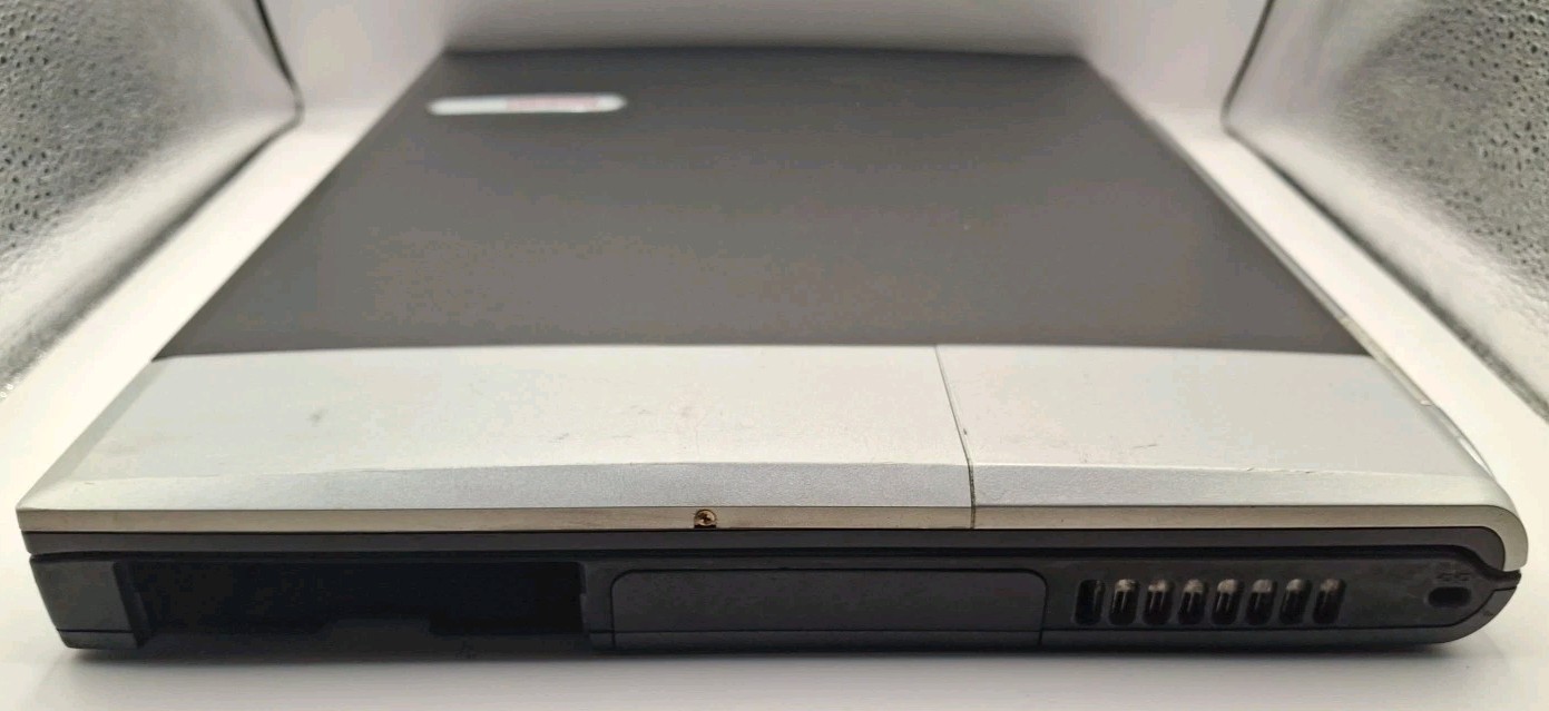 15″ Compaq Evo N800c Intel Pentium 4 2.00GHz/1GB RAM/DVD/160GB HDD/Cord