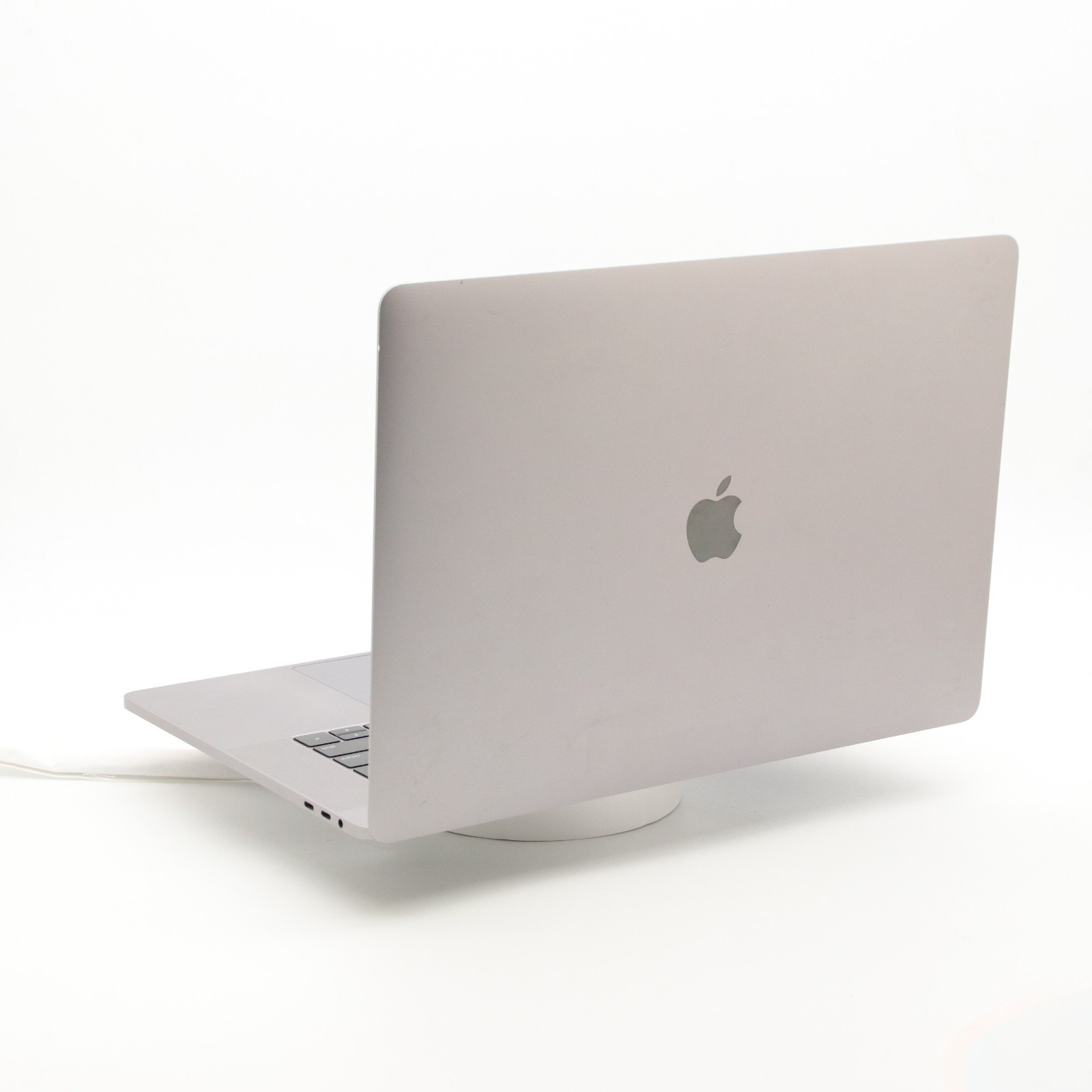 Apple MacBook Pro 15″ 2018 – Intel i9 6-Core Radeon 560X 4GB RAM 32GB 512GB SSD