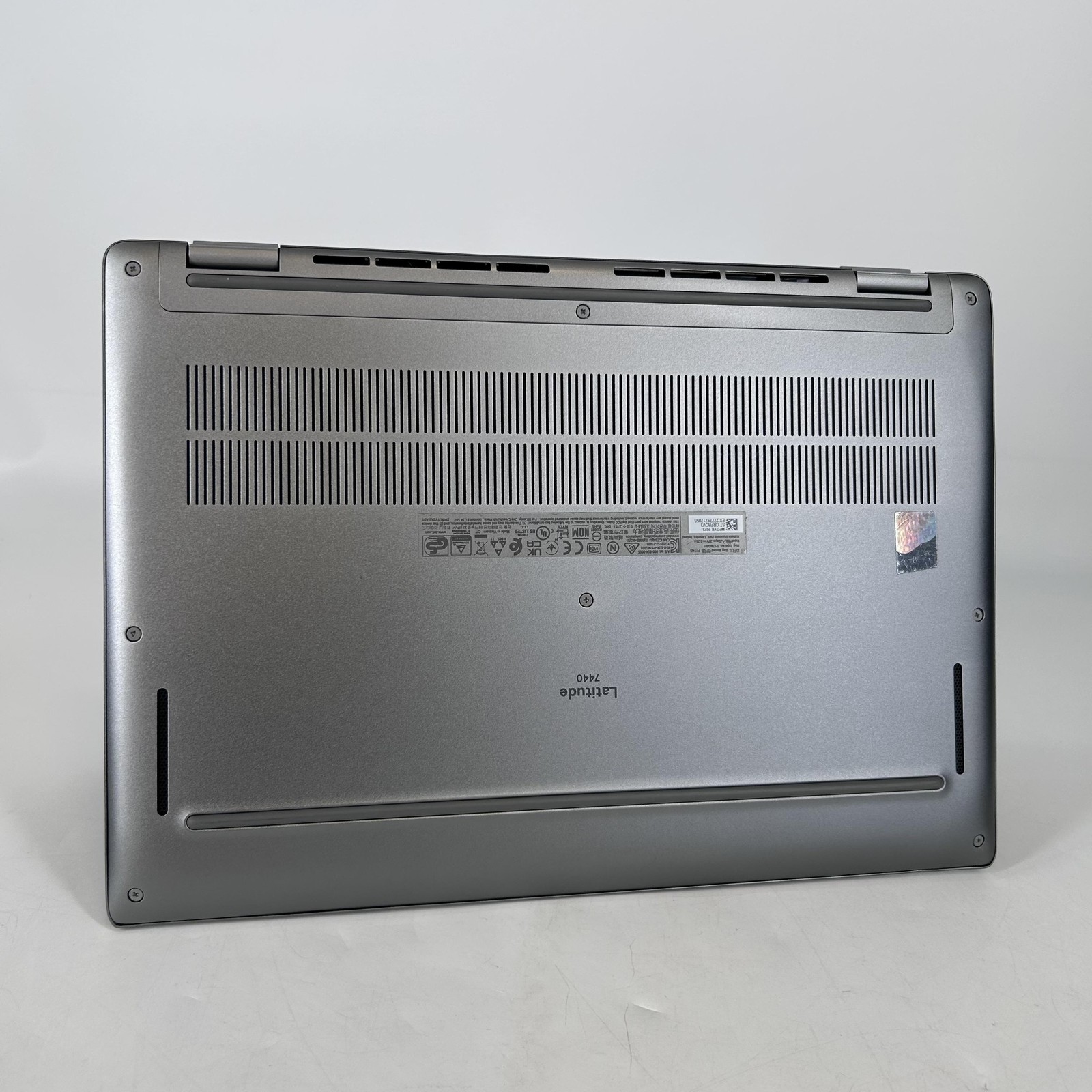 Dell Latitude 7440 14 Gray FHD+ 1.3 GHz i5-1335U 16GB 256GB SSD Very Good