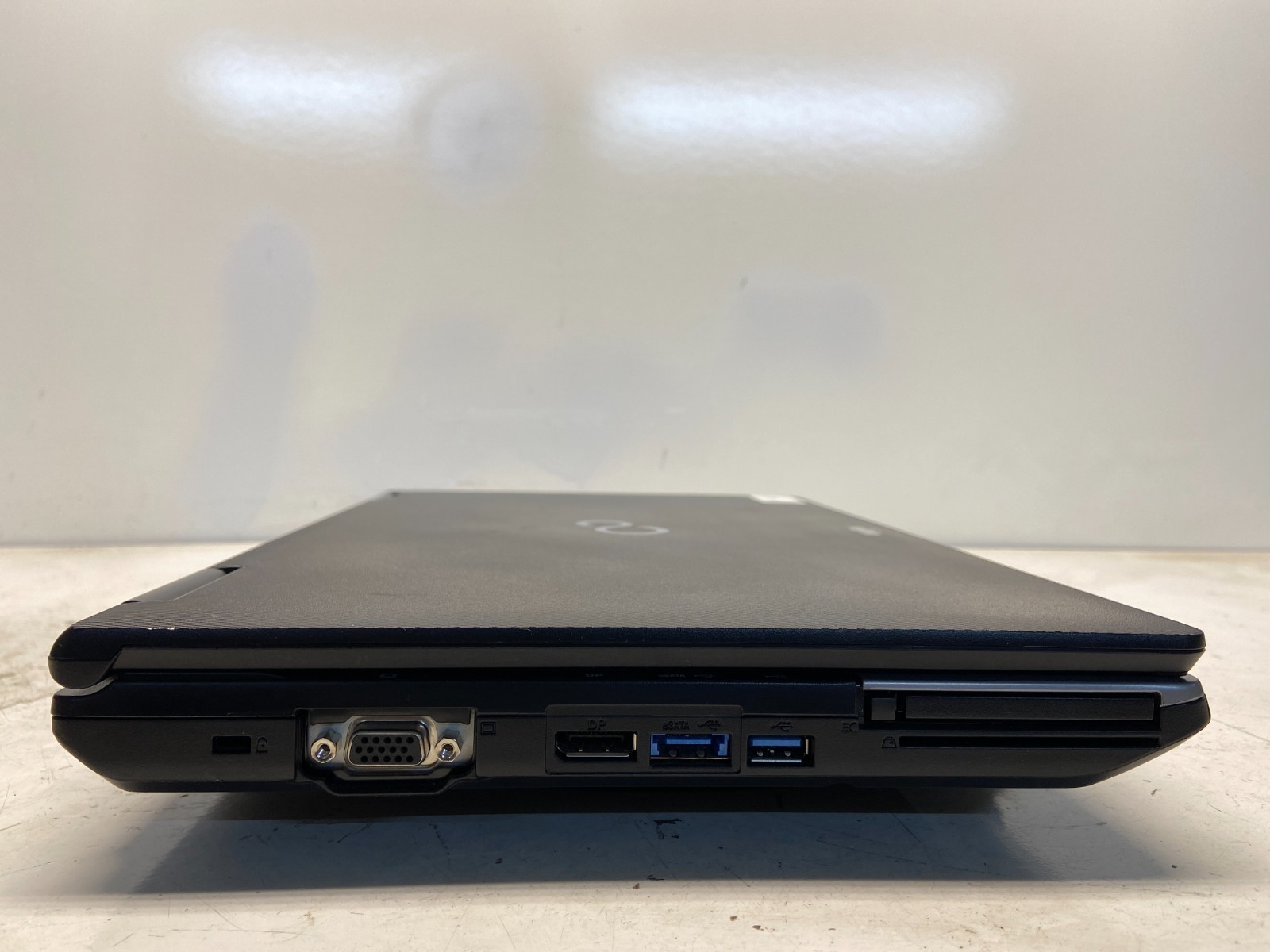 Fujitsu LifeBook E752 Intel i5-3340M 2.7GHz 4 GB NO HDD