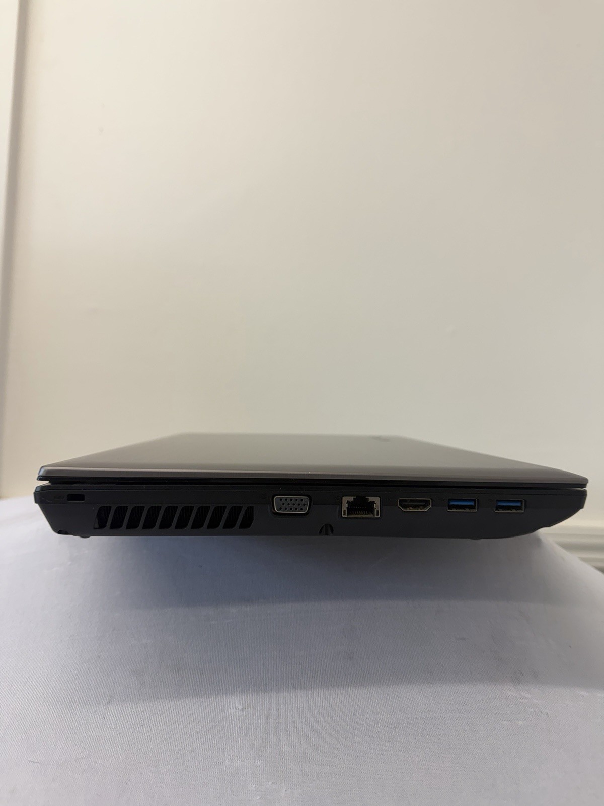Lenovo Ideapad P580 Laptop – Good Screen – intel i5-3210M – Read Des