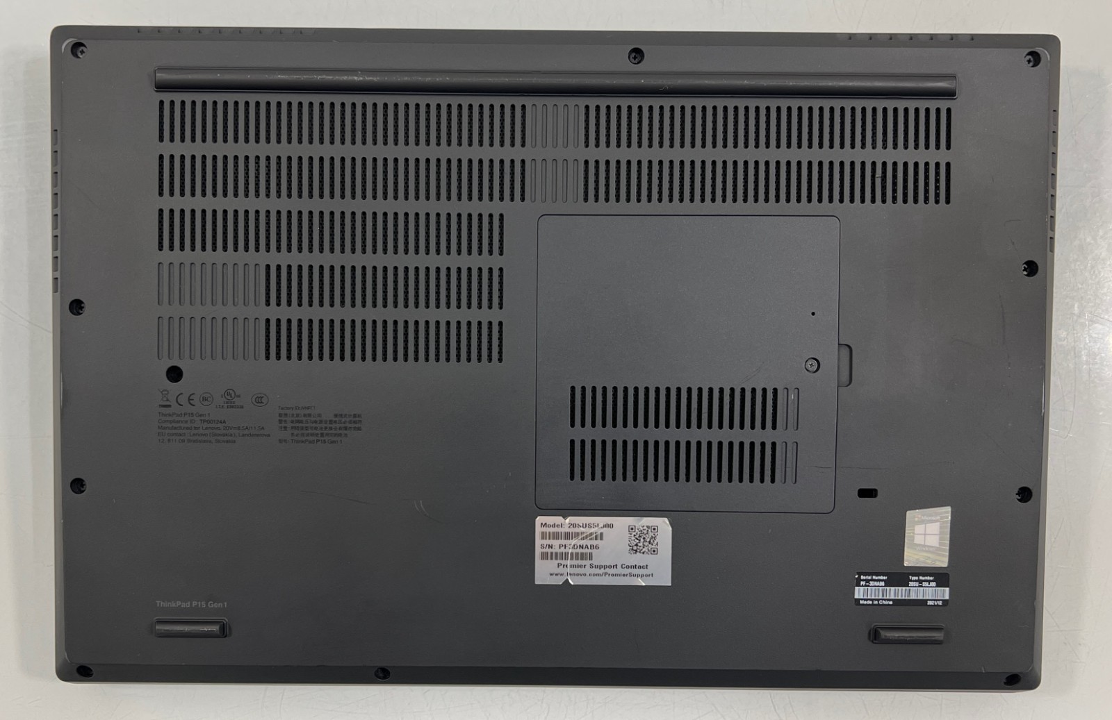 Lenovo ThinkPad P15 Gen 1 15.6″ Xeon W-10855M 32GB 2TB SSD RTX 5000