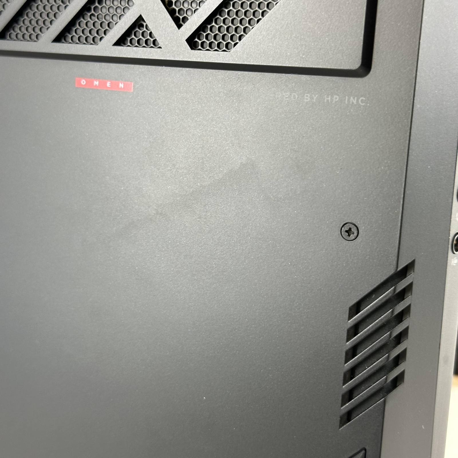 HP Omen 17 143Hz FHD i7-10750H 2.60GHz 16GB 1TB SSD RTX 2060 Very Good