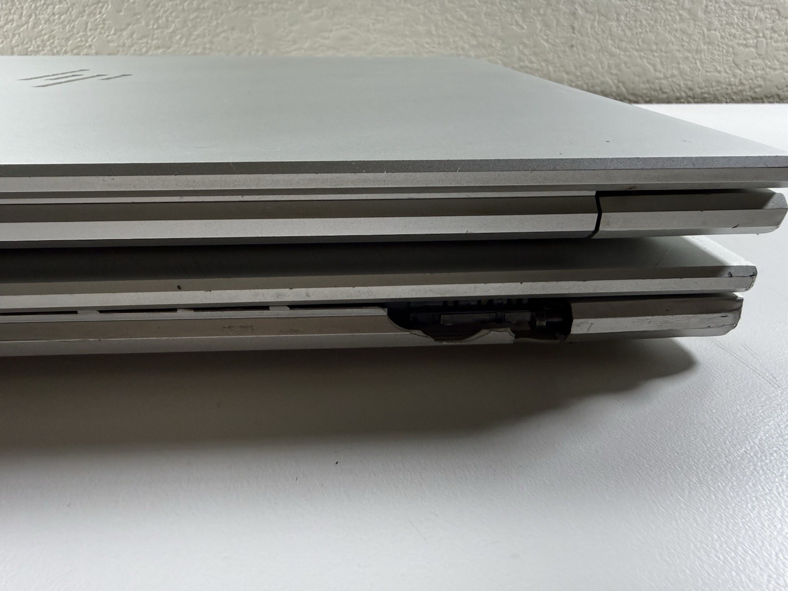 TWO HP EliteBook 850 G8 15.6″ 11th i5 1145G7 2.6GHz NO RAM NO SSD NO OS