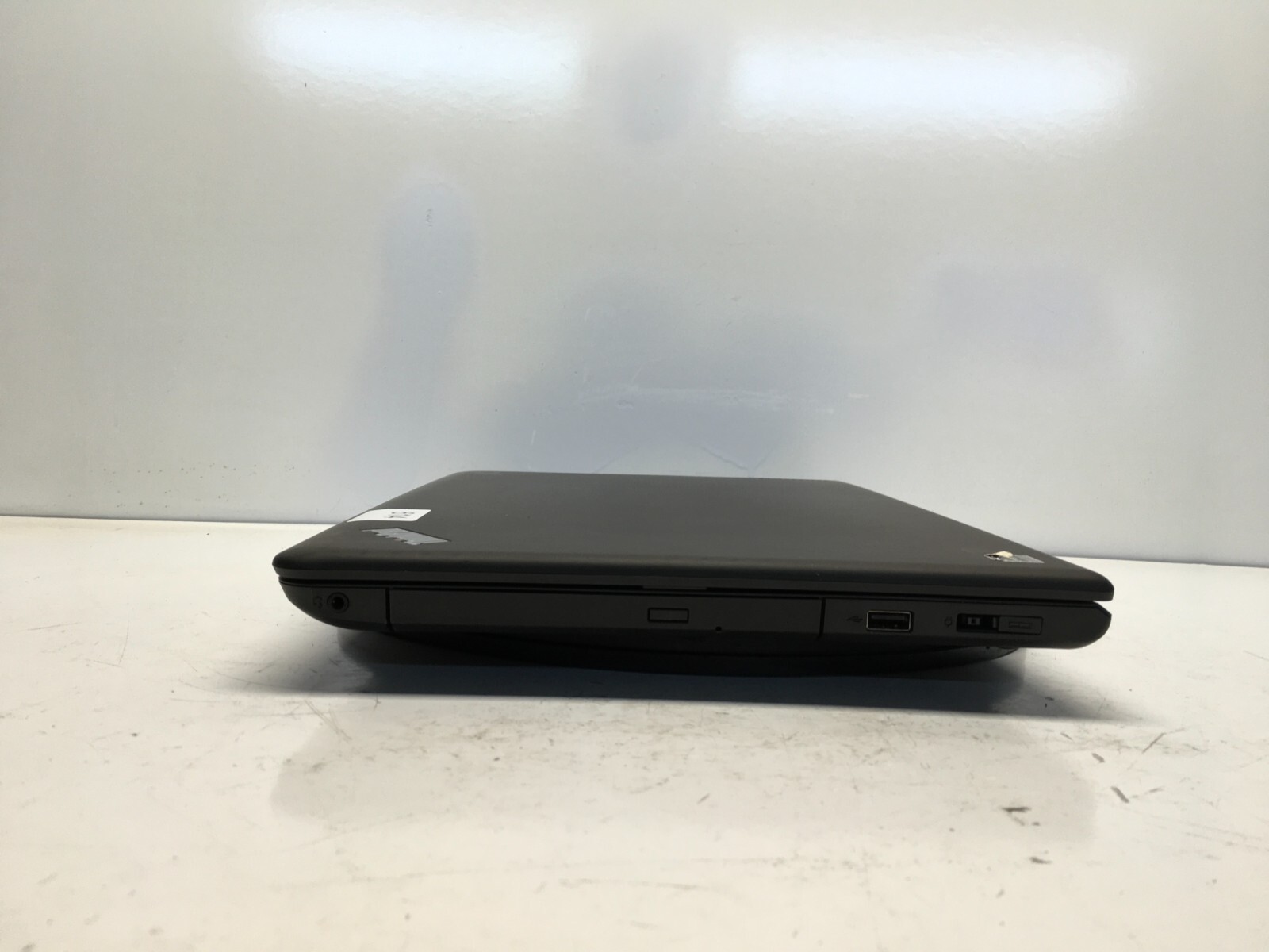Lenovo ThinkPad E550 Intel i3-4005U 1.7GHz 4 GB NO HDD