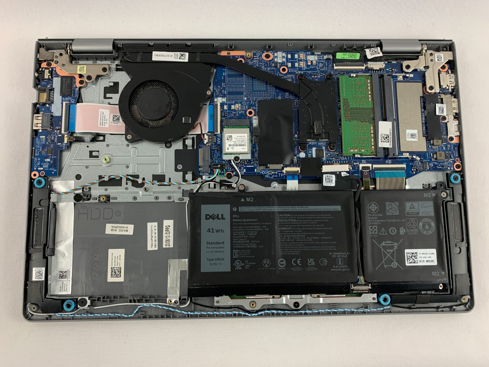 Dell Inspiron 15 3530 Laptop For Parts/Repairs No SSD/OS or Back Panel, No Power