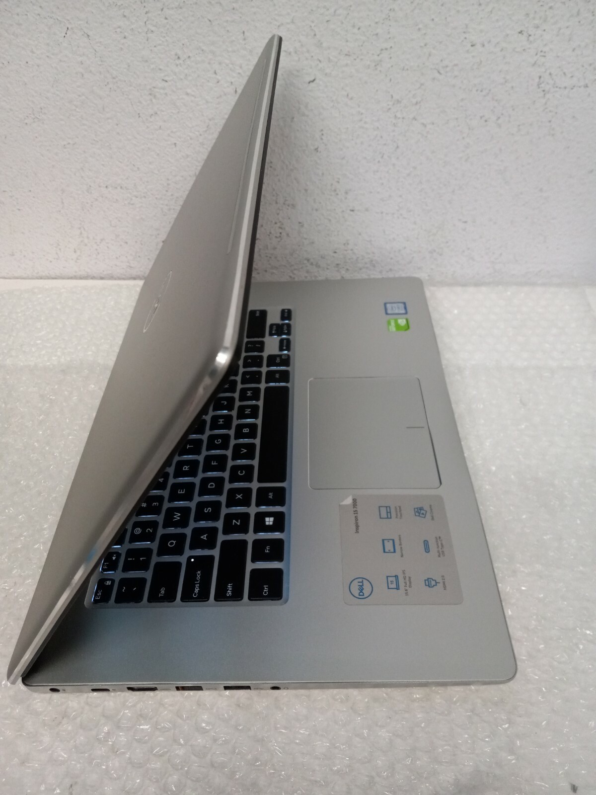 Dell Inspiron 15 7000 Intel Core i5-8265U 1.6GHz 8GB 1TB HD/SSD W11 NVIDIA MX250