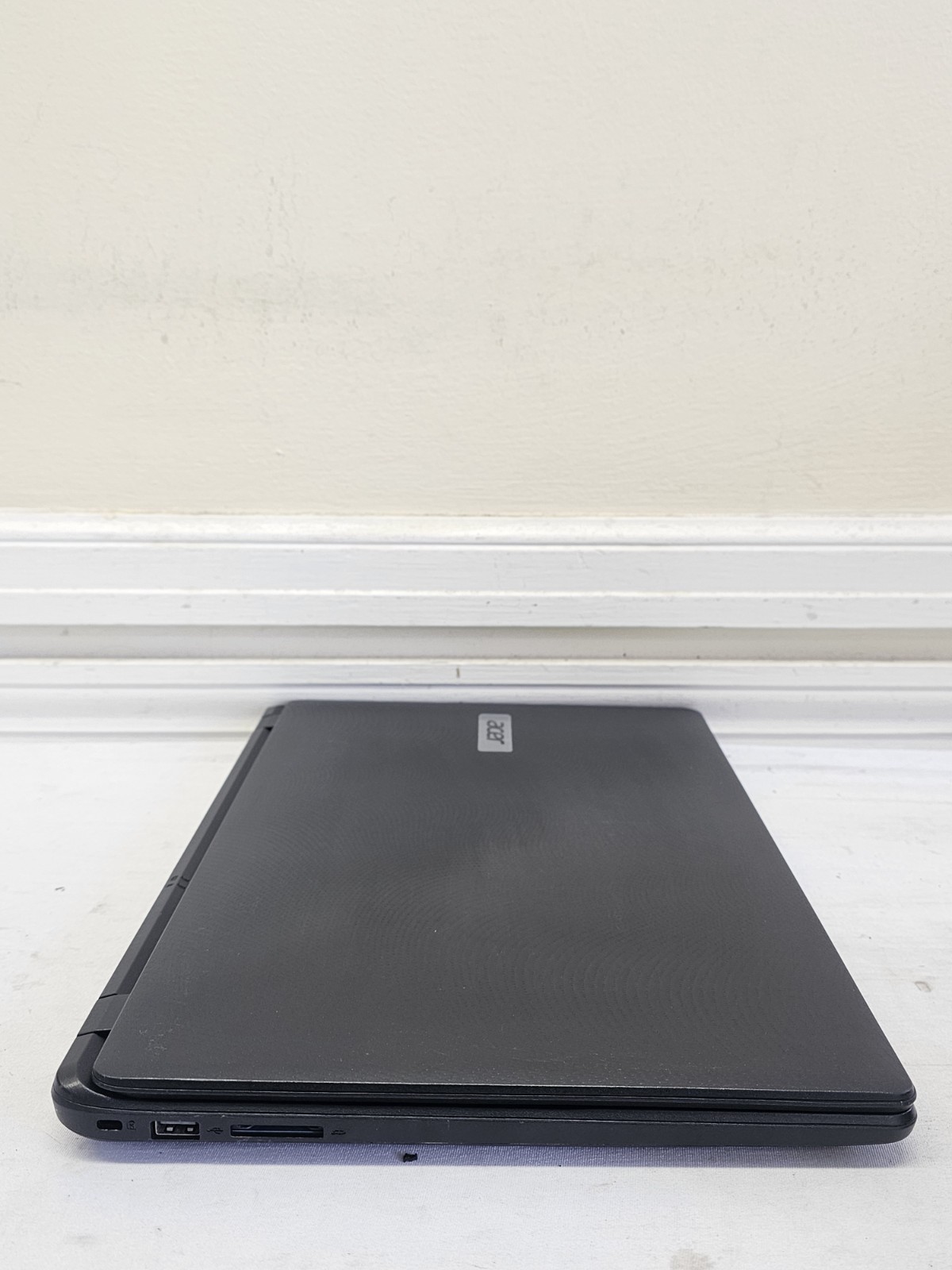 Acer ES1-512-C965 Laptop – Intel Celeron N2840 – 4GB RAM 500GB HDD NO BATT READ