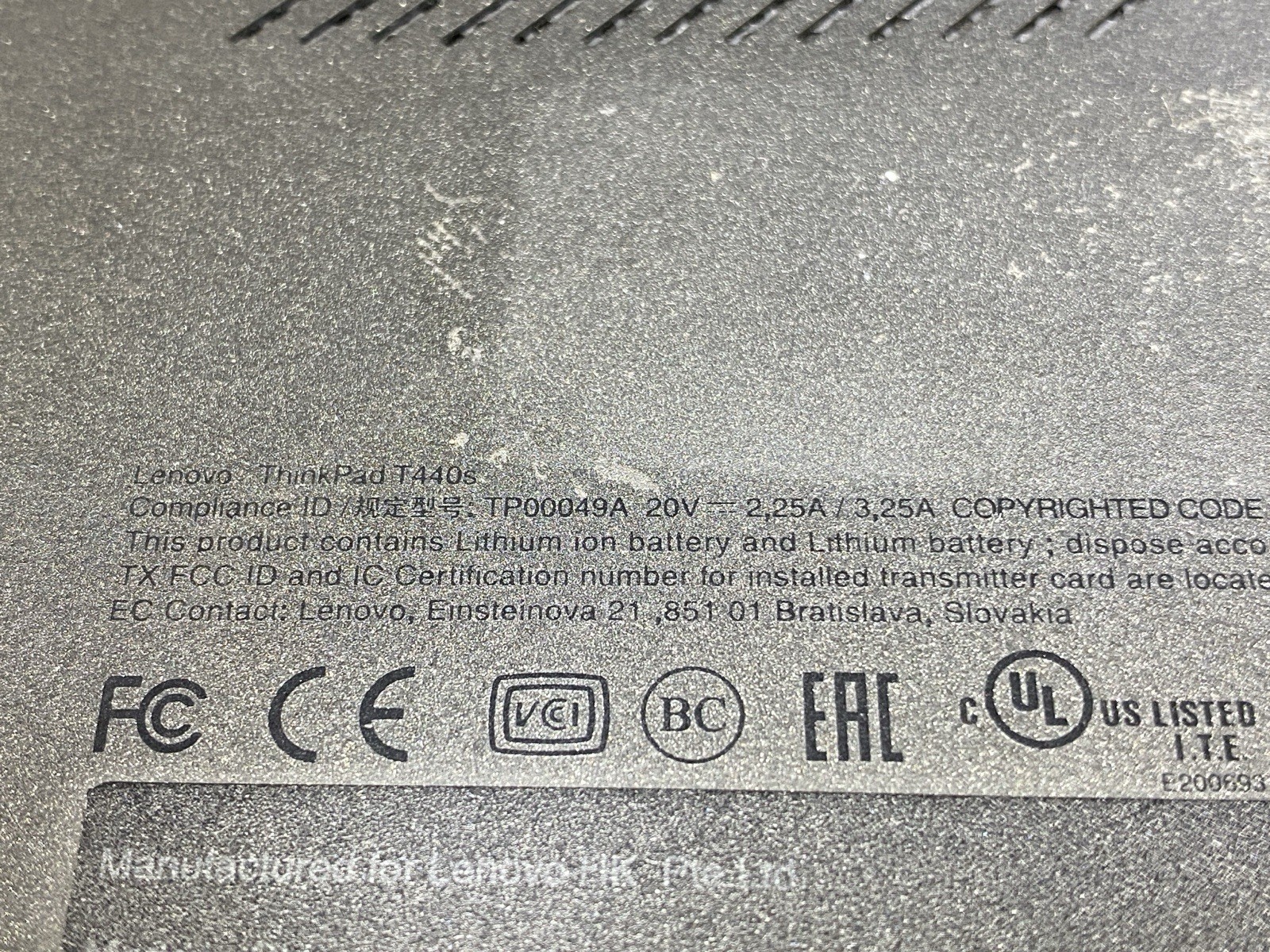Lenovo ThinkPad T440s 14″ i5-4300U 8GB RAM – NO OS/SSD/BATT – BAD SCREEN -Boots!