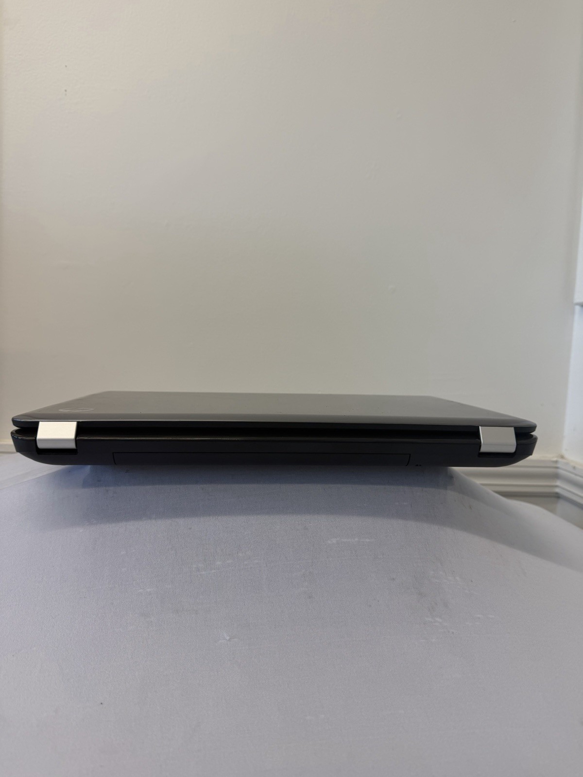 HP Pavillion g6-1c62us Laptop – Good Screen – AMD A4-3300M – Read Des
