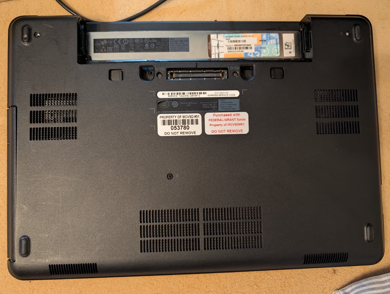 Dell Latitude 5440 14″ Intel Core i3-4030U 1.90GHz 4GB RAM NO HDD NO BATTERY