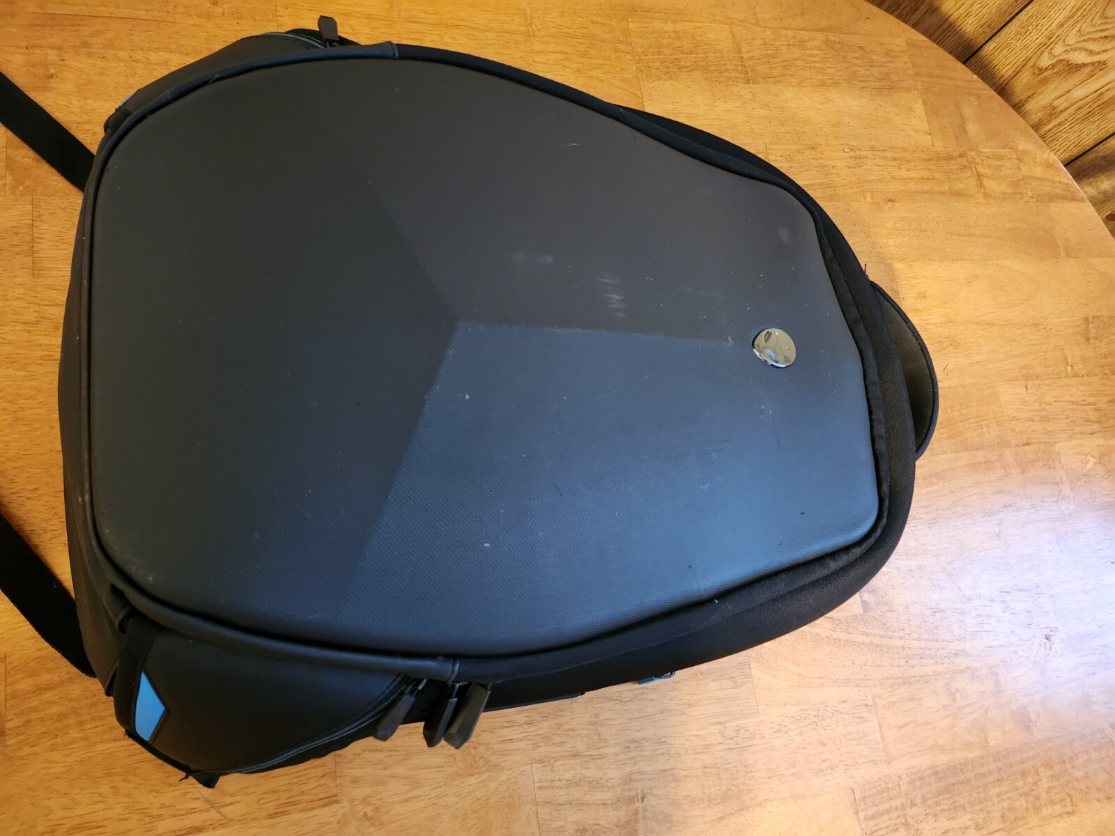Alienware 17 R4 17″ Gaming Laptop i7-7700HQ 256gb SSD 8GB RAM GTX 1060 (A7517)
