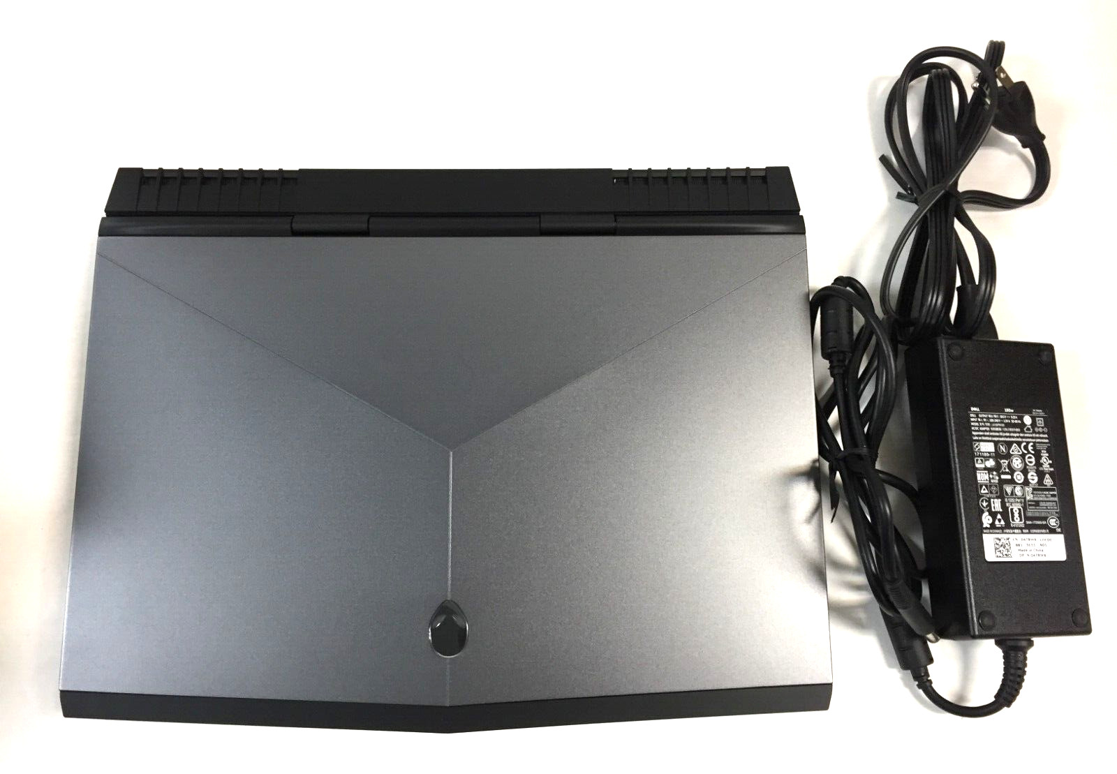 Dell Alienware 15 R4 Gaming Laptop/i7-8750H/16GB/1TB HDD+128GB SSD/GTX 1060 6GB