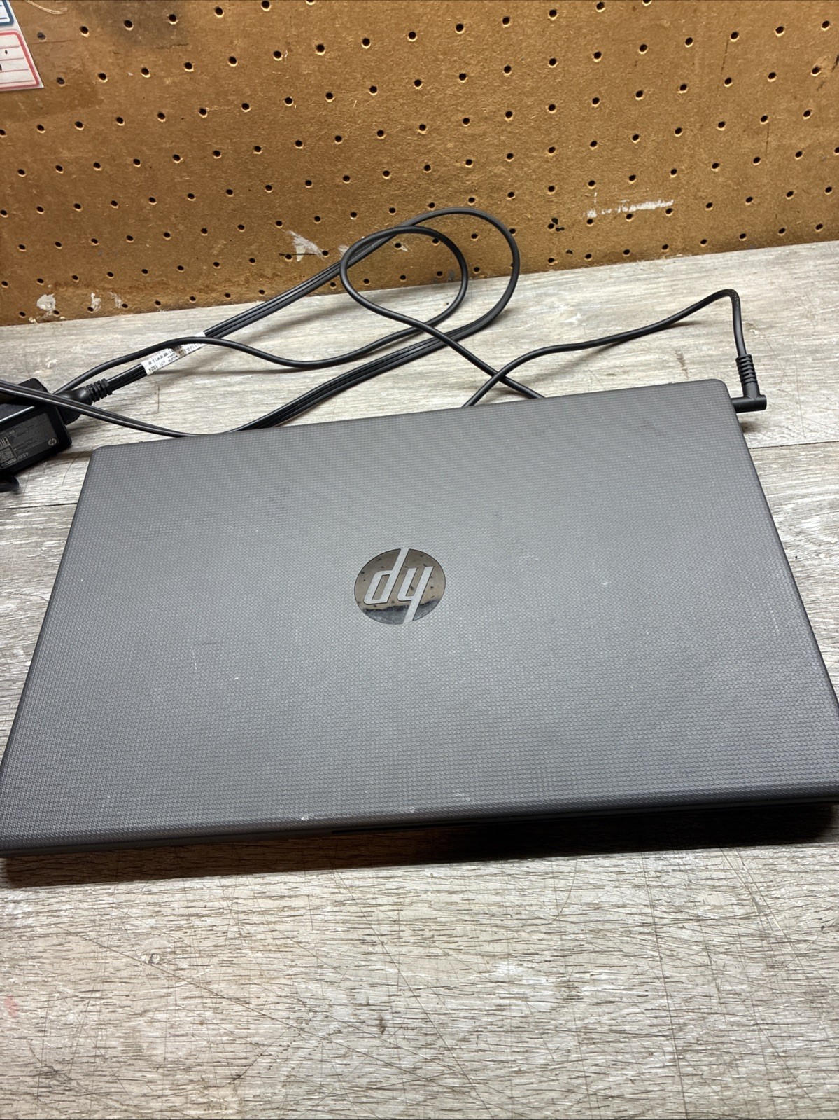 HP 255 G10 15.6″ Laptop W/AMD Ryzen 3 7330U AS-IS NO RETURNS