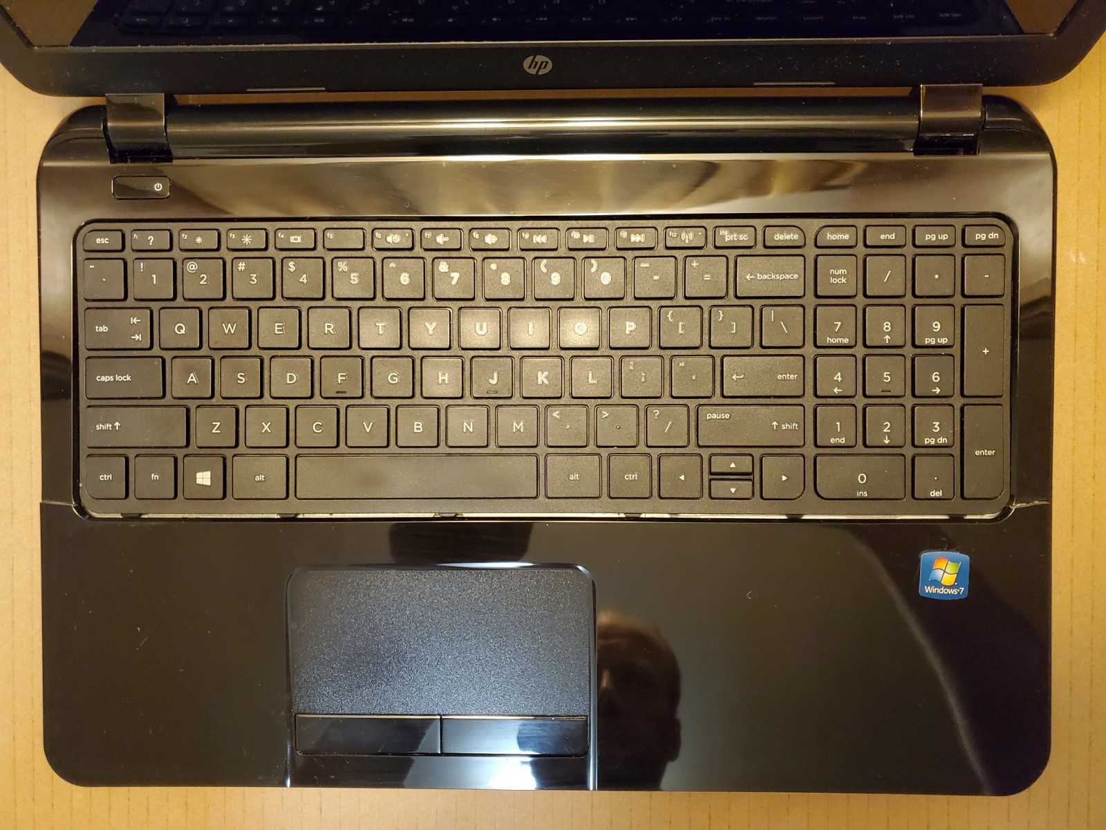 HP Notebook 15-g080nr – 15.6″ Laptop– AMD A6-6310 Quad-Core 1.80 GHz w/ Battery