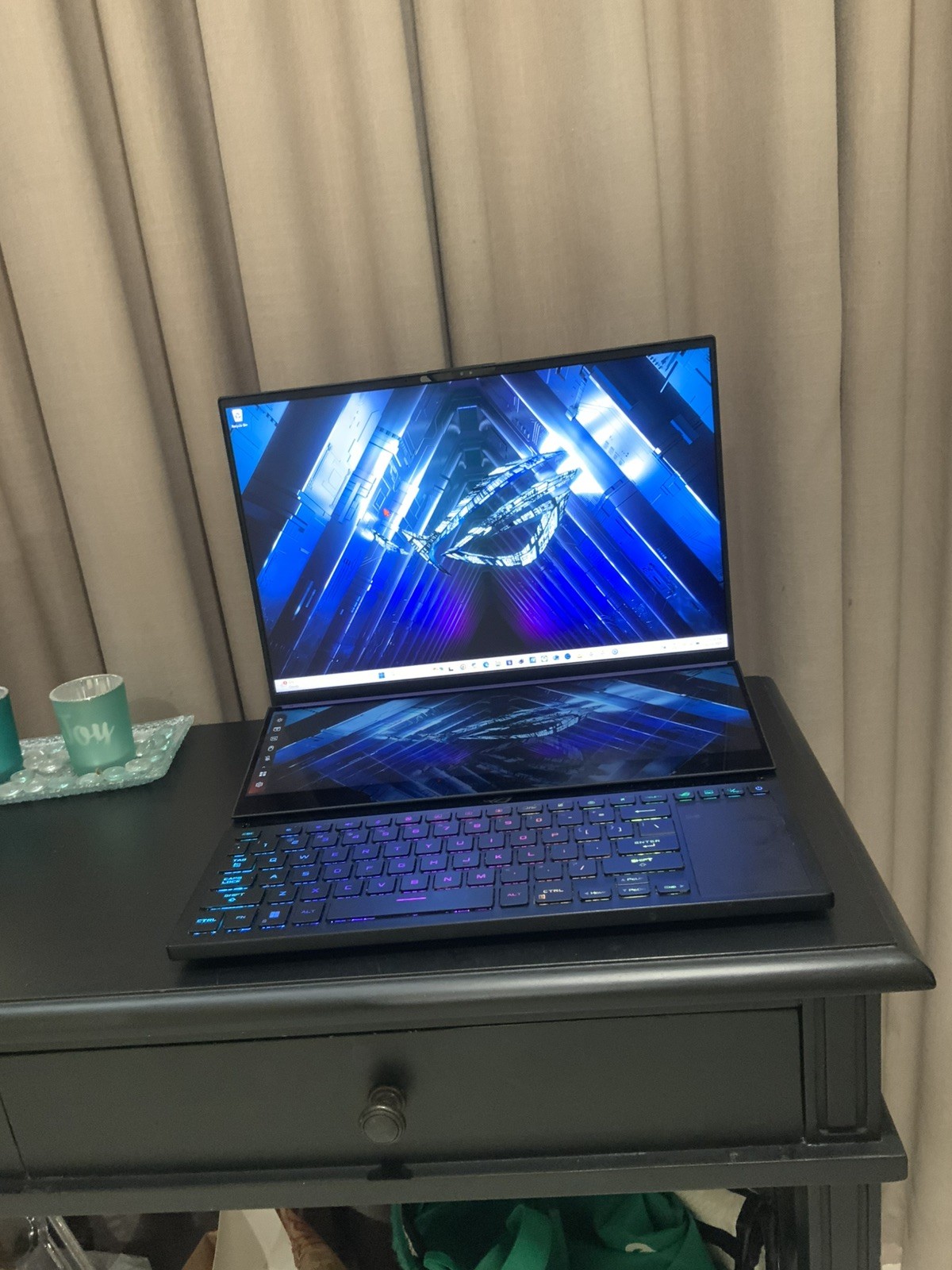 ASUS ROG Zephyrus duo 16″ QHD 240Hz Gaming Laptop Ryzen 9 32GB 1TB SSD RTX 4080
