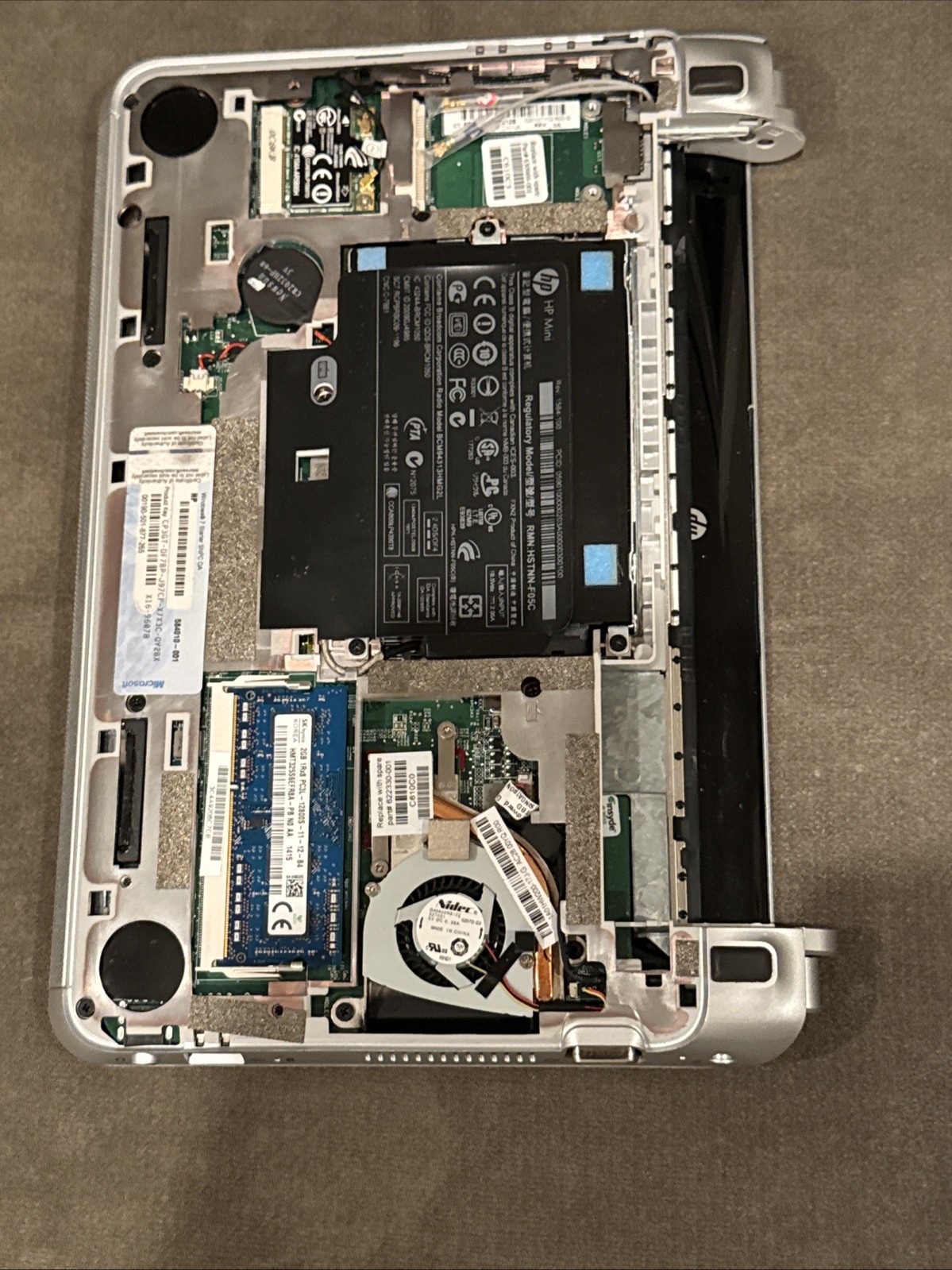 HP Mini 210-2000 Netbook – EXCELLENT! – 256GB SSD, 2GB Ram, Win 7, Good Batt!