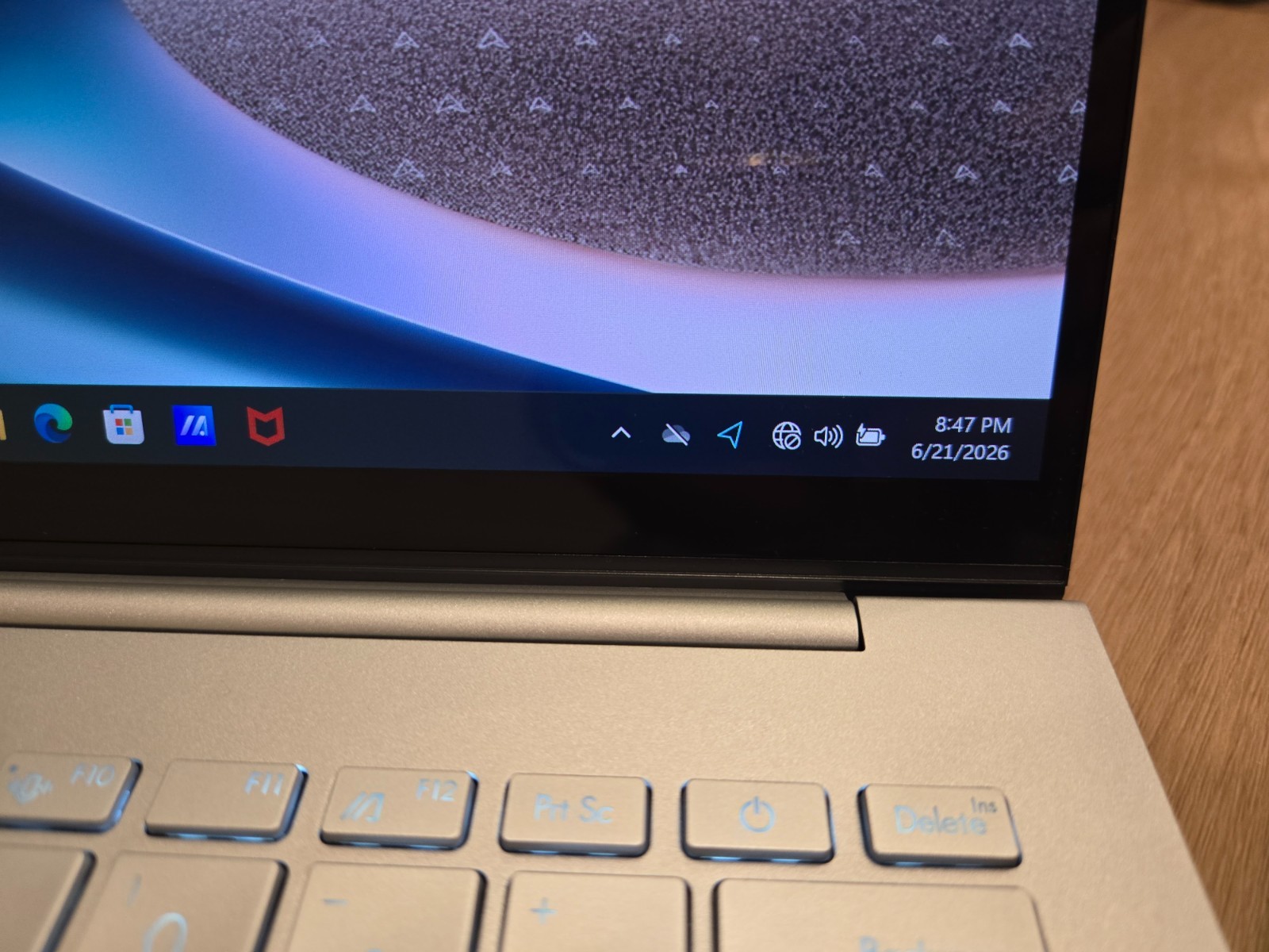 Asus Zenbook 14 CoreUltra 9 285H, 3K Touch, 32GB, 1TB SSD, Windows 11 Pro,Wifi 7