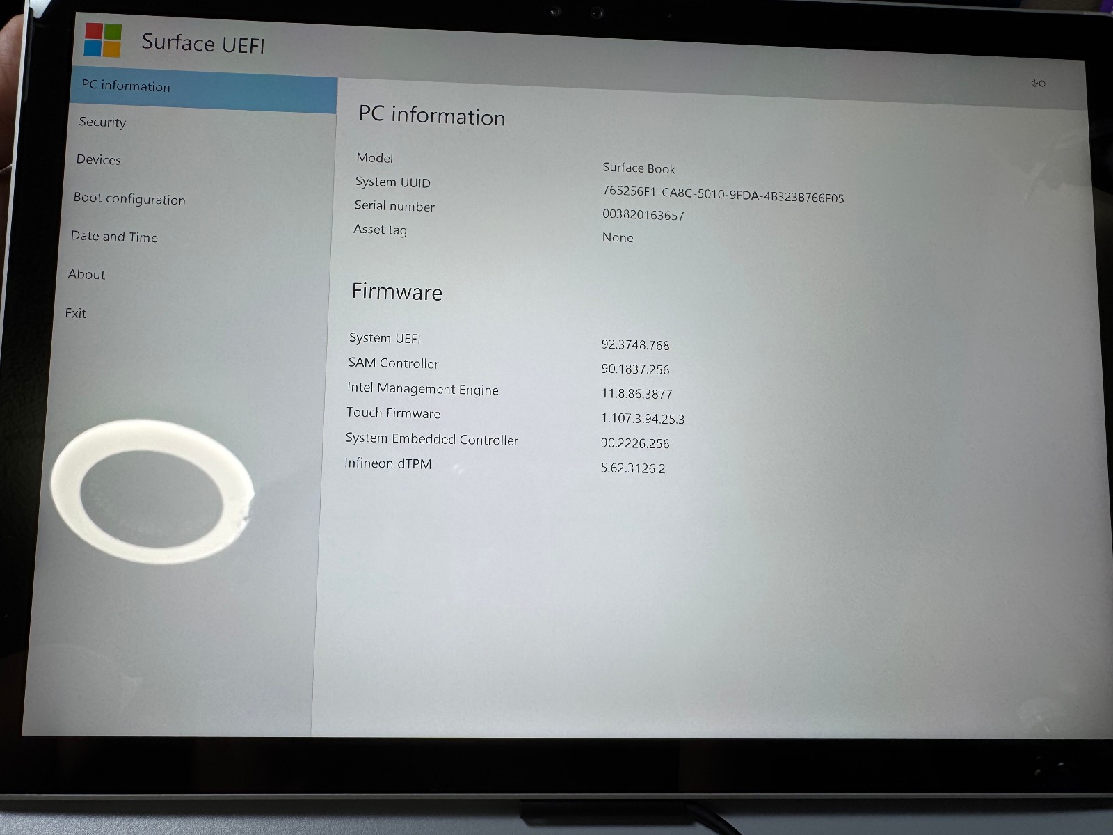 Microsoft Surface Book 1703 13.5″ i5-6300U 8GB Ram 128GB SSD NO KEYBOARD!!