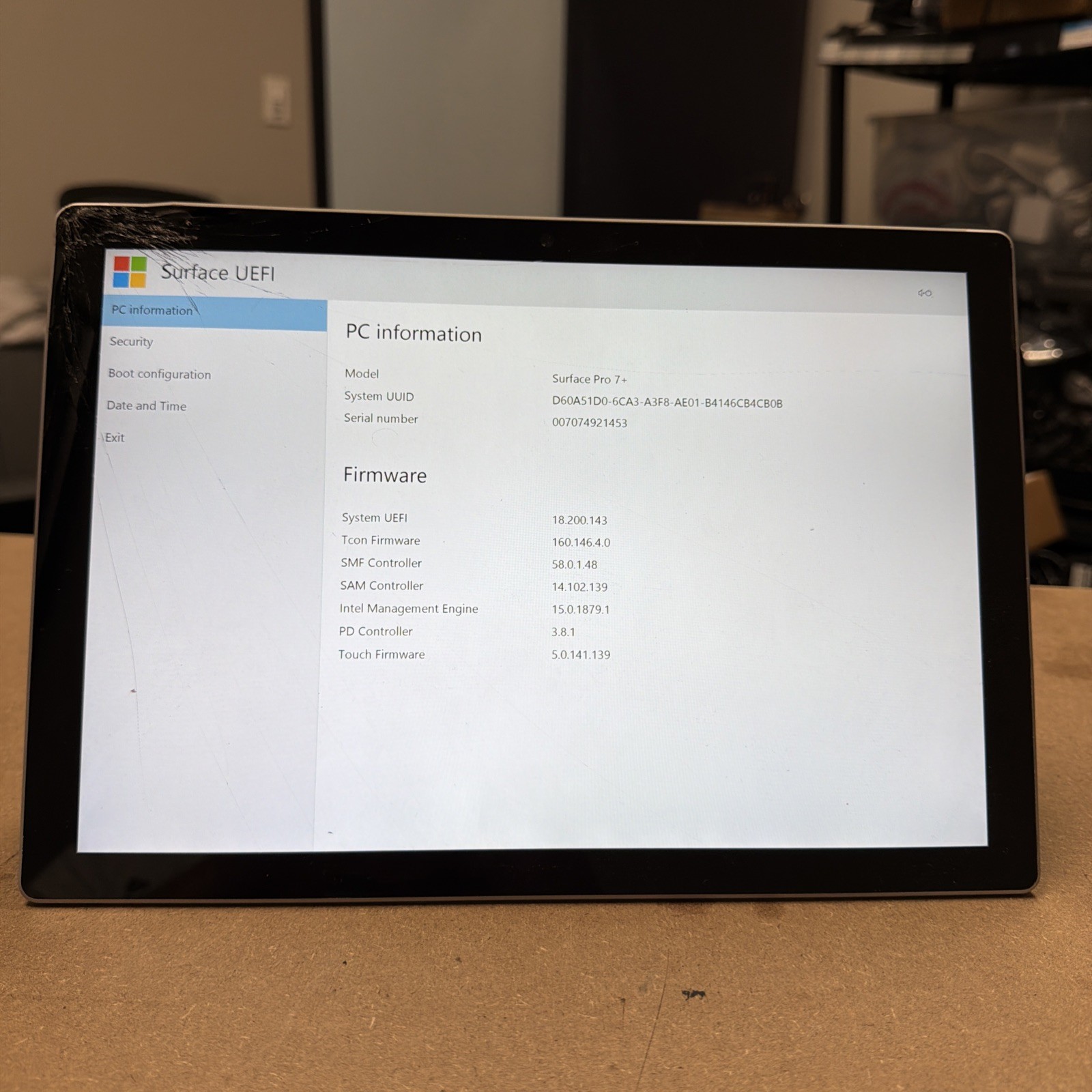 *CRACKED Microsoft Surface Pro 7 Plus 1960 Intel i5-1135G7 8 GB RAM 128GB SSD
