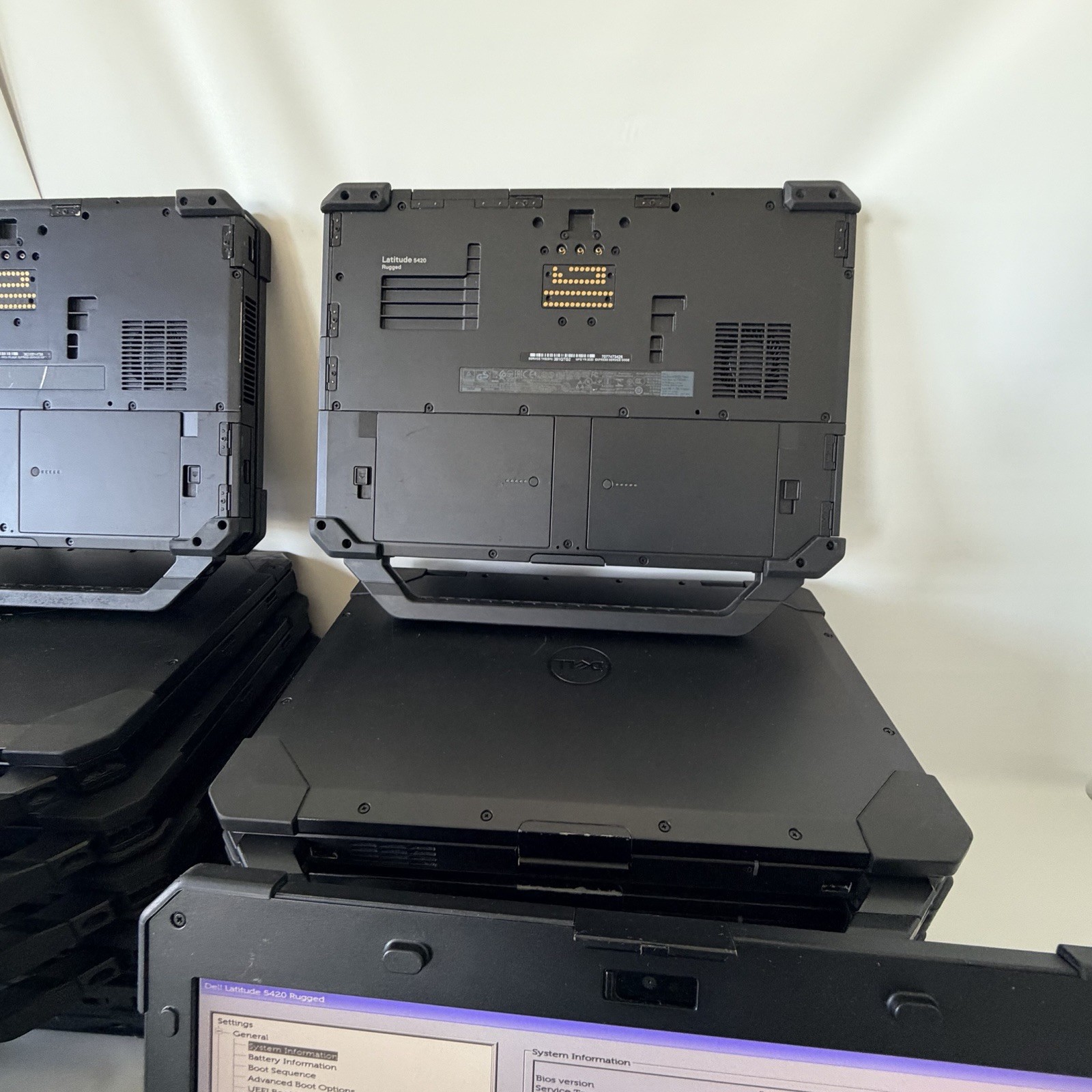 DELL Latitude 5420 rugged CORE i7 vPro 14″ FHD i7-8650U 1.9GHZ Inte TOUCH SCREEN