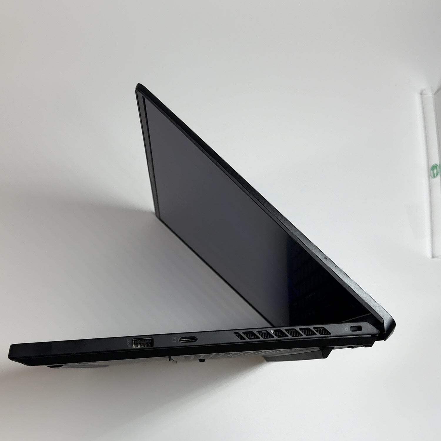 Asus ROG Zephyrus M16 GU603ZW 16″ i9-12900H 16GB RAM 512GB GeForce RTX 3070 Ti