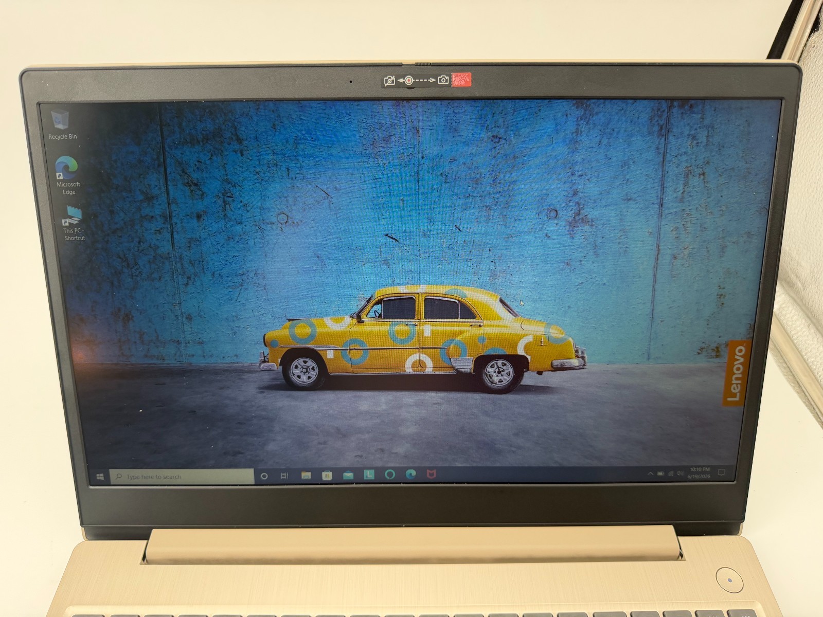 Lenovo Ideapad 3 15IML05 15.6″ Pentium Gold 6405U 2.4GHz 4GB RAM 1TB HDD