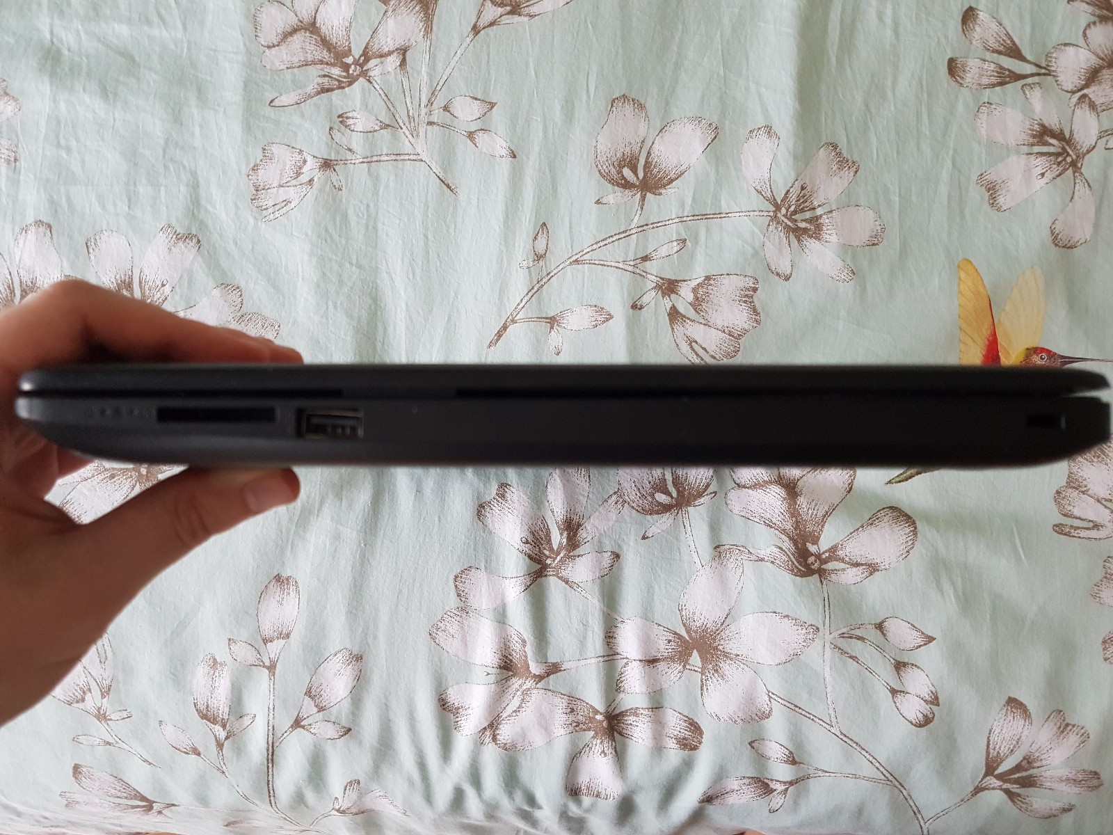 HP Laptop 15-db0011dx AMD A6-9225 Radeon R4 with No Hard Disk