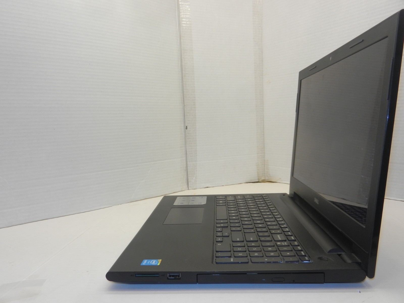 DELL INSPIRON 15-3542 15.6″ CORE I3-4030U@1.9GHZ 8GB RAM 250GB HDD WINDOWS 10