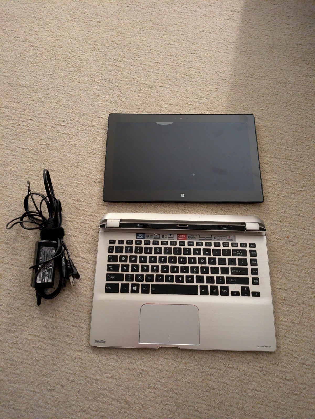 Toshiba Satellite Click 2 Pro P35W-B3220 Intel Core i5-4210u Laptop Tablet
