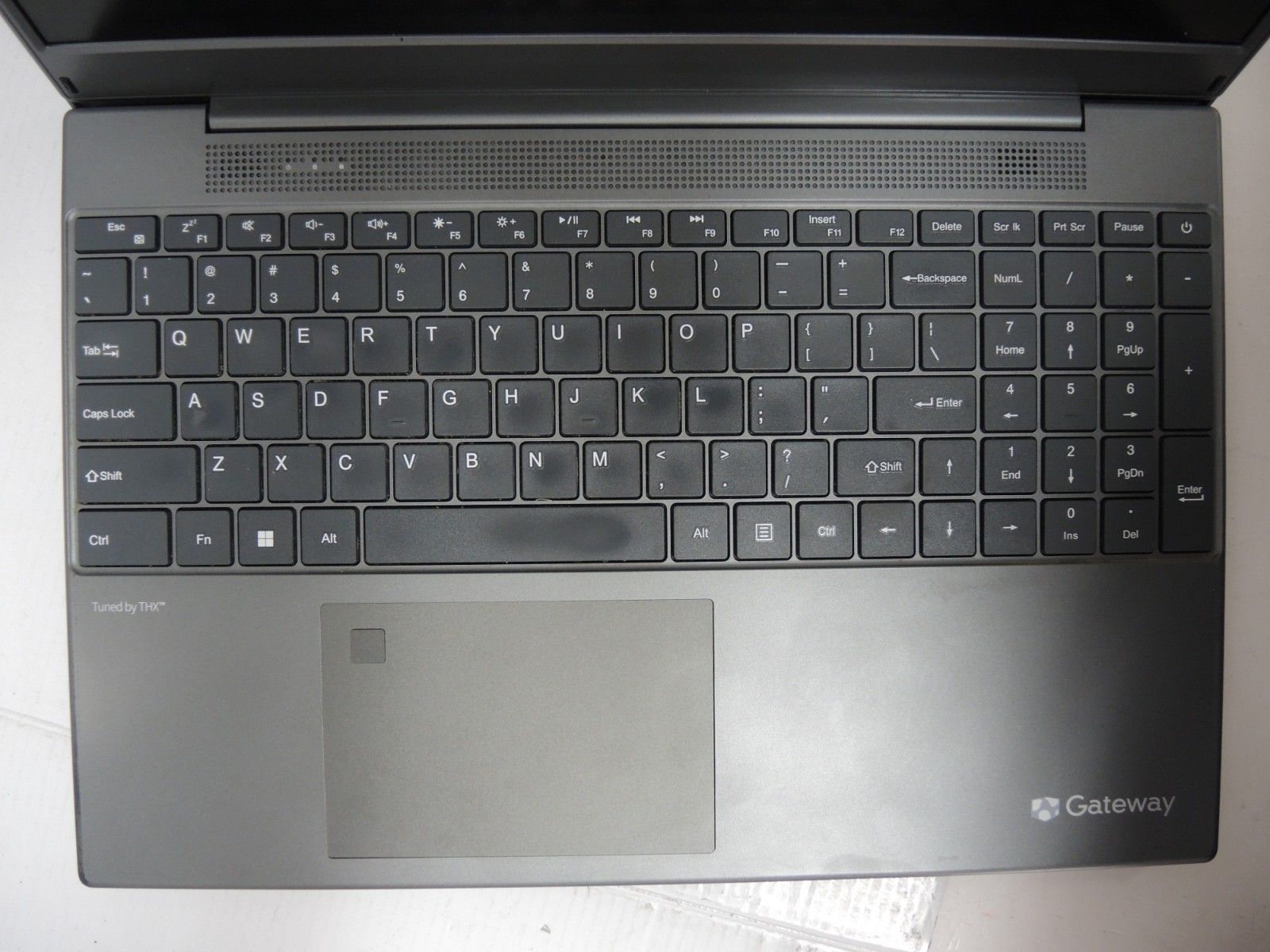 Gateway 15.6″ Ultra Slim Notebook [DEAD / PARTS ONLY / NON-FUNCTIONAL]