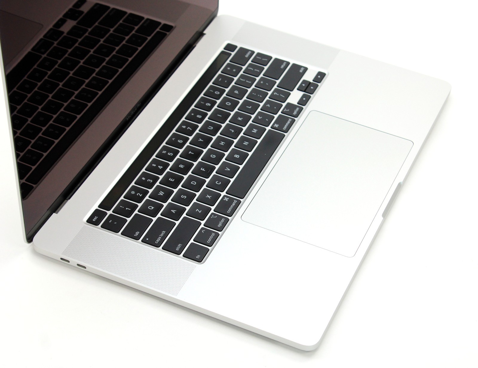 Apple MacBook Pro A2141 16″ i7-9750H 2.6GHz 16GB/512GB Radeon Pro 5300M 4GB
