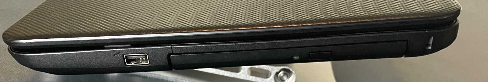 DELL INSPIRON 15-3537 Laptop 15″ i3 256gb+1tb Linux Mint 22.3-extras-6