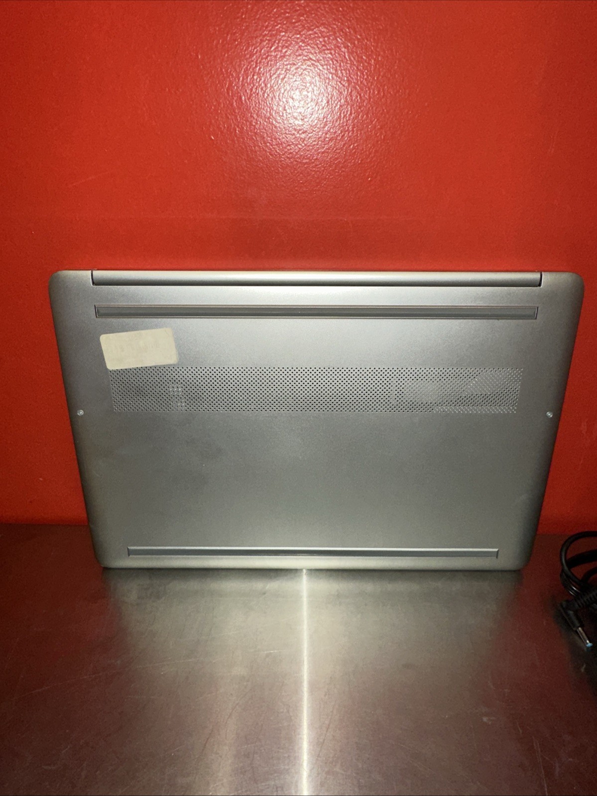 HP 15-ef1001ds 15.6″ Laptop AMD Athlon Gold 3150U (2.40 GHz) 8 GB Memory!