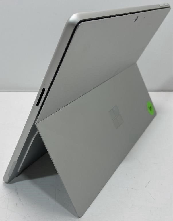 Microsoft Surface Pro 9 13″ 2-in-1 Laptop Intel Core i5-1235U Model 2038