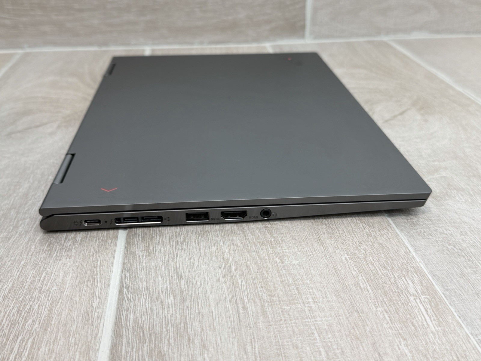 Lenovo ThinkPad X1 4th Gen 14″ Touch Laptop Core i7-10510U 16GB RAM 256GB SSD
