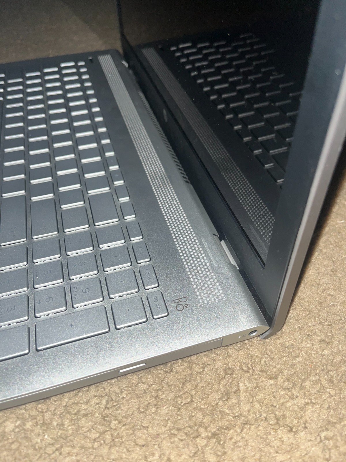 hp pavillion natural silver