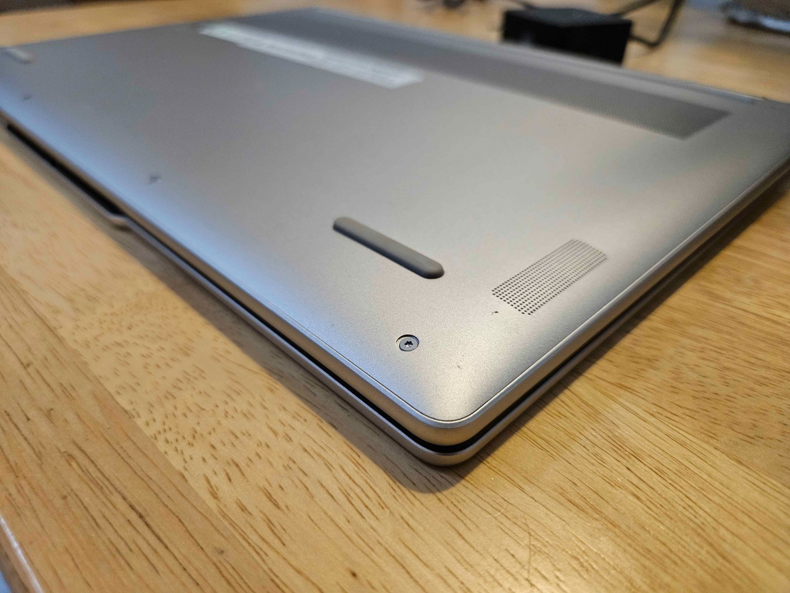 Lenovo – Yoga 7 2-in-1 16″ Ryzen AI 7 350 2.0GHz 16GB RAM 1TB SSD 83JU0003US