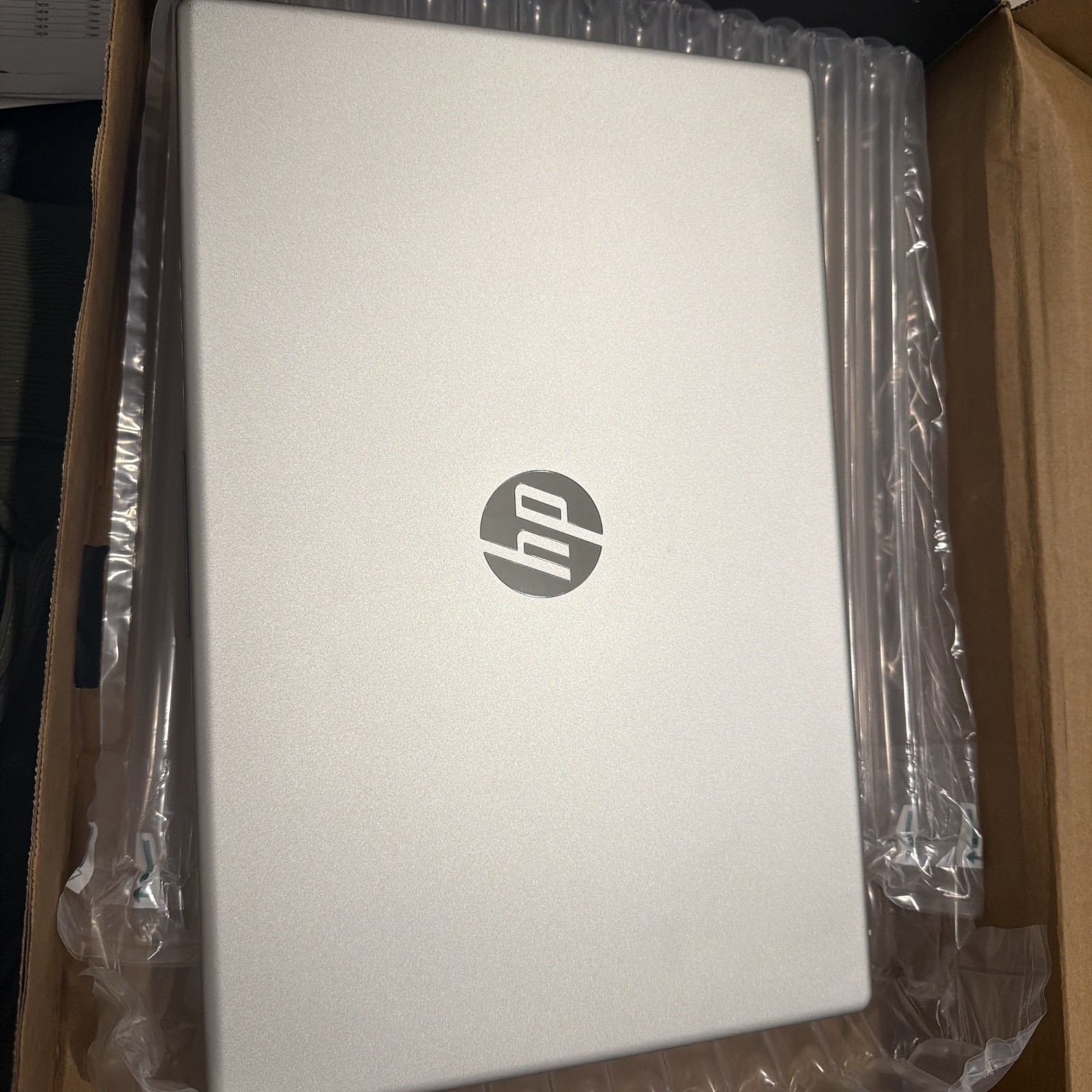 HP Laptop 15-fd0259wm (BZ0J9UA)