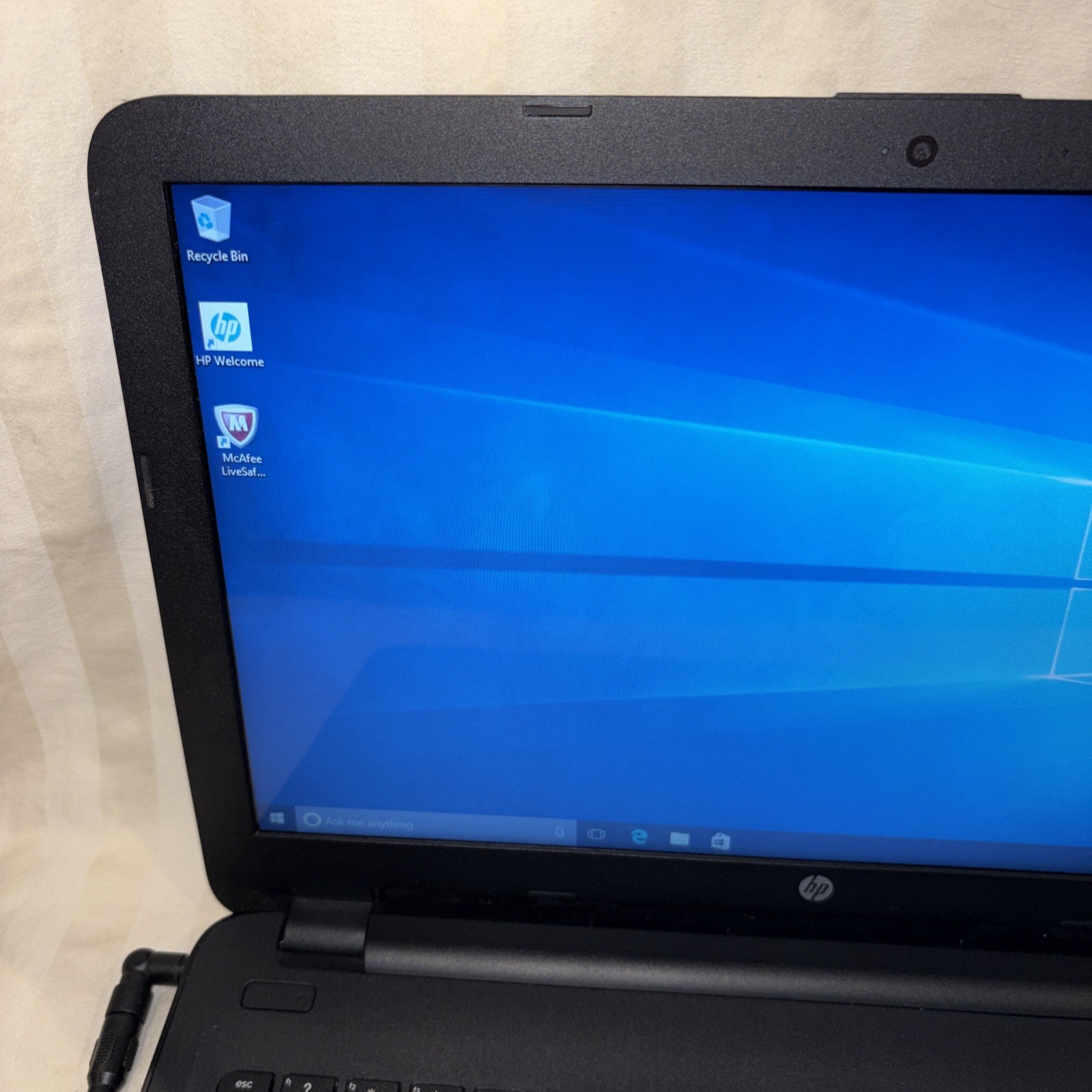 HP 15-af131dx 15.6″ AMD A6-5200 2.00GHz 8 GB RAM 500GB HD WIN 10 HOME