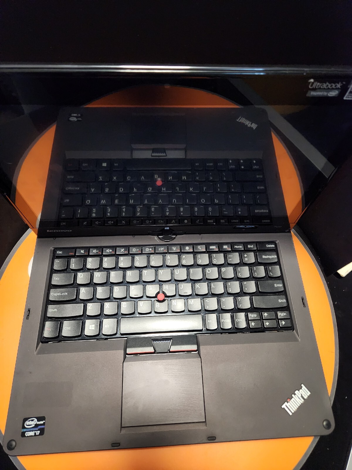 Lenovo DSQJ707 Netbook Tablet (2in 1) Travel Companion :) -Smooth Operator !